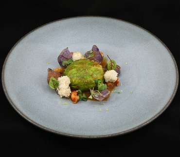 Choux frisé soufflé aux poissons oubliés, jus d'écrevisse