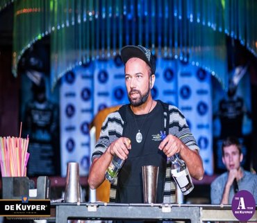 Show de Flair Bartending